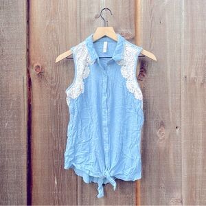 Xhilaration Women’s Collar Baby Blue Tie Knot Crochet Button Up Blouse (M)